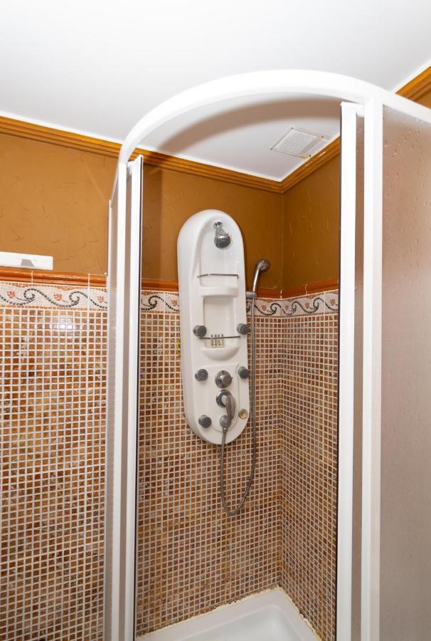 Unique Apartahotel 4-1 Torrevieja Buitenkant foto