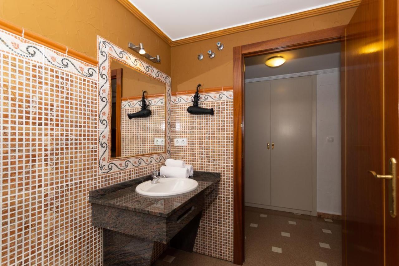 Unique Apartahotel 4-1 Torrevieja Buitenkant foto