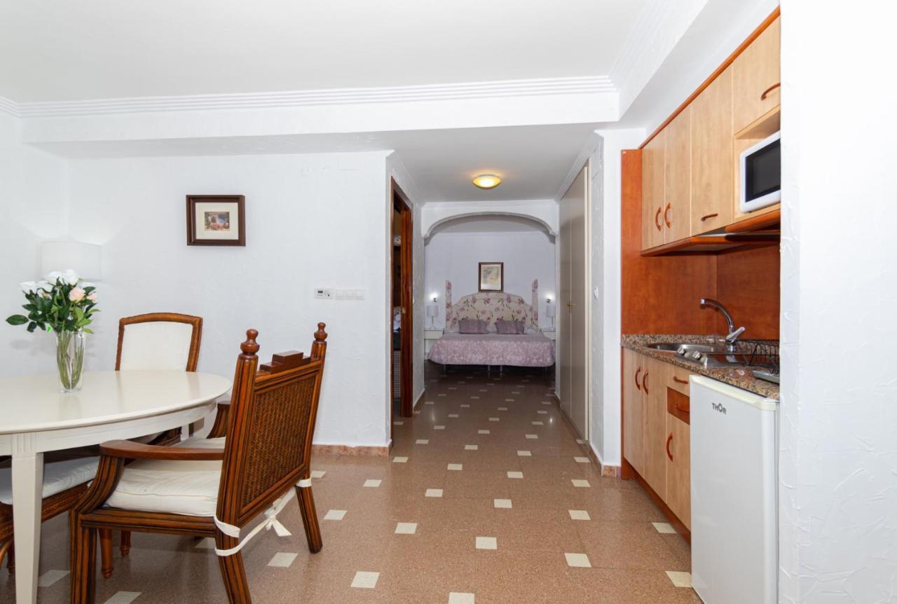 Unique Apartahotel 4-1 Torrevieja Buitenkant foto